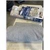 Image 1 : 2 MACHINE WASHABLE AREA RUGS