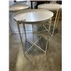 Image 2 : 3 WHITE METAL SIDE TABLES