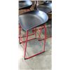 Image 3 : 3 BUCKET SEAT BAR STOOLS