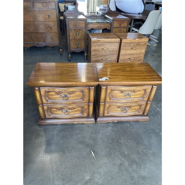PAIR OF WALNUT 2 DRAWER NIGHTSTANDS