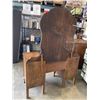 Image 4 : ANTIQUE WALNUT VANITY DRESSER