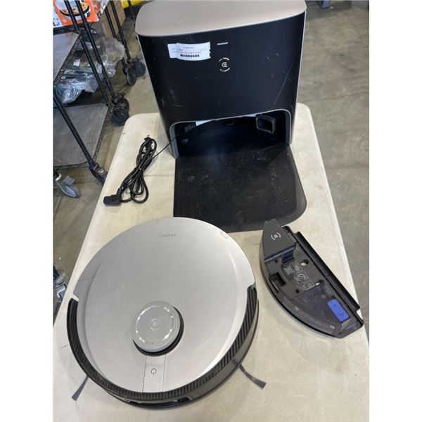 ECOVACS ROBOT VACUUM WITH DOCKING STATION WORKING