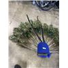 Image 2 : PEACOCK FEATHER DISPLAY WITH WEARABLE HARNESS