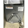 Image 4 : GARRISON DEHUMIDIFIER - WORKING