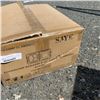 Image 2 : CASE OF SAYE 8" X 8" 3 COMPARMENT CLAMSHELL CONTAINERS 200CT