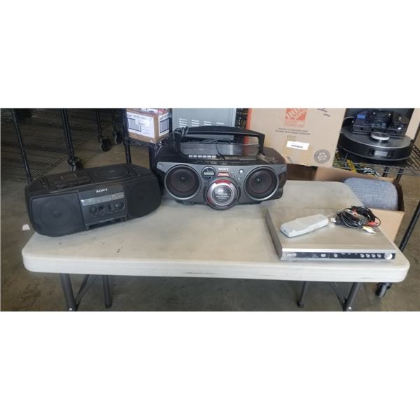 2 BOOKSHELF STEREOS AND DVD PLAYER WITH REMOTE