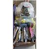 Image 2 : LARGE LOT OF NEW FOIL BALLOONS AND NUMBERS