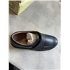 Image 3 : 6 NEW PAIRS OF ASSORTED SIZE KIDS SHOES AND BOOTS