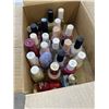 Image 6 : 2 TRIPODS AND ASSORTED NAIL POLISH