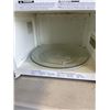Image 2 : PANASONIC MICROWAVE 1200W POWER. NN-ST642W