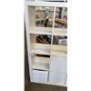 Image 2 : 5 FOOT IKEA CUBICLE DISPLAY SHELF