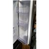 Image 3 : SAMSUNG 30" 22.1 CU FT FRENCH DOOR REFRIDGERATOR, BLACK STAINLESS - FRIDGE DOESNT COOL, RETAIL $1599