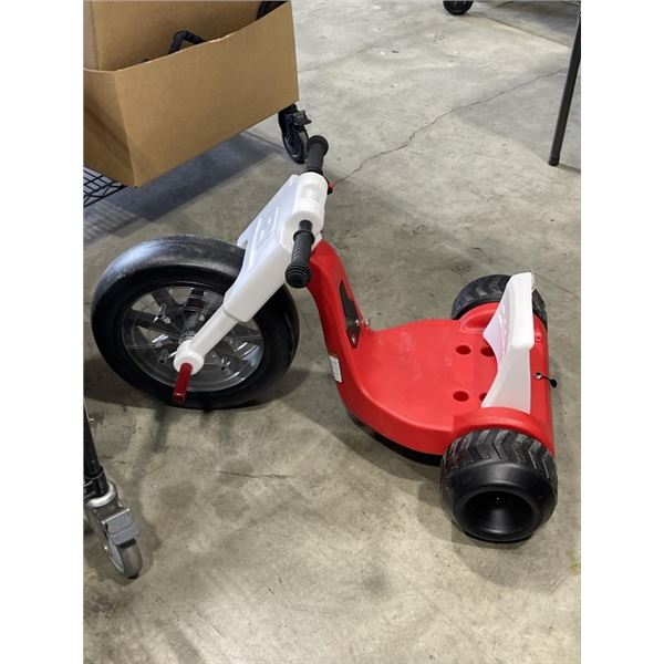 DROYD KIDS ELECTRIC TRICYCLE WITH KEY NO CHARGER
