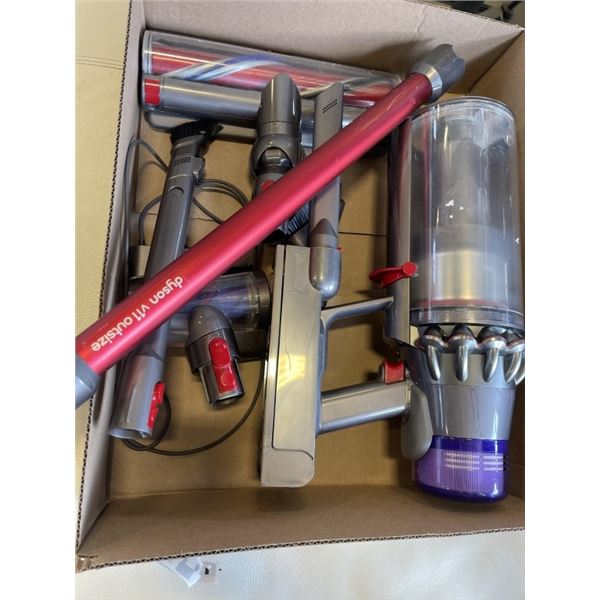 DYSON V11 OUTSIZE CORDLESS STICK VACUUM - TESTED WORKING, RETAIL $1099