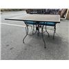 Image 5 : 5PC METAL PATIO SET - 4 CHAIRS AND TABLE  W/ BLUE CUSHIONS