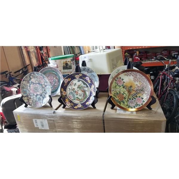 6 EASTERN DECORATIVE PLATES ON STANDS