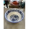 Image 4 : NEW EASTERN CERAMIC TABLE LAMP AND LARGE CERAMIC BOWL