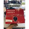 Image 4 : HONEYWELL QUIETSET 8 40" FAN - TESTED WORKING, RETAIL $129