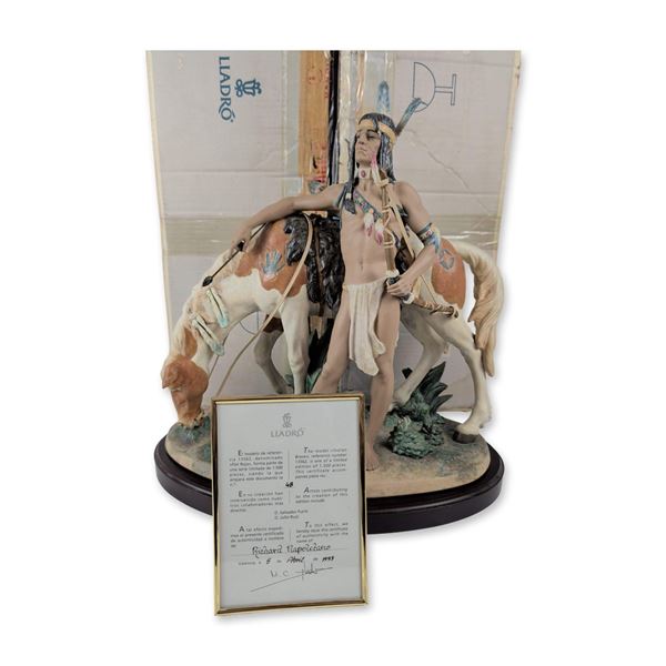 Lladro Porcelain Sculpture American West Collection Indian Brave 1013562