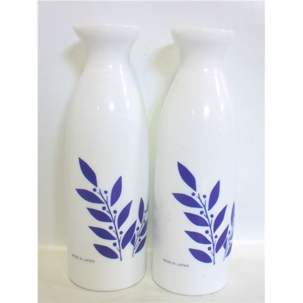 2 VINTAGE JAPANESE BOTTLE VASES
