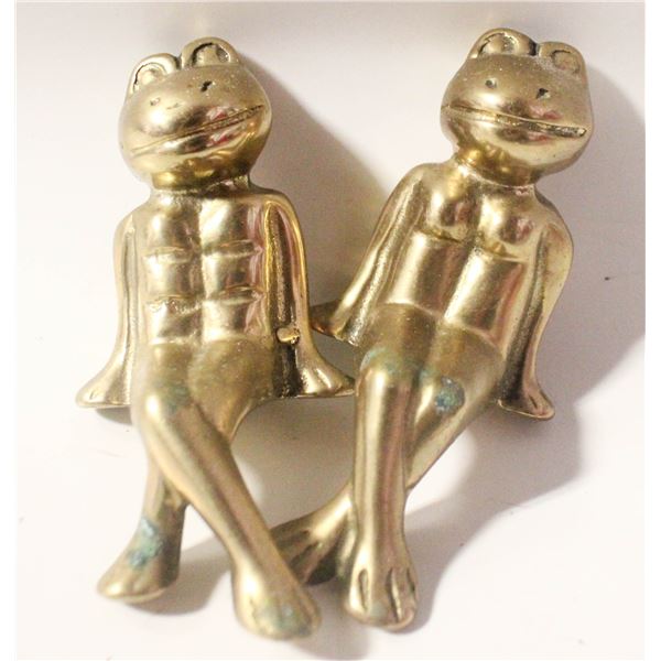2 SITTING BRASS FROGS 3"