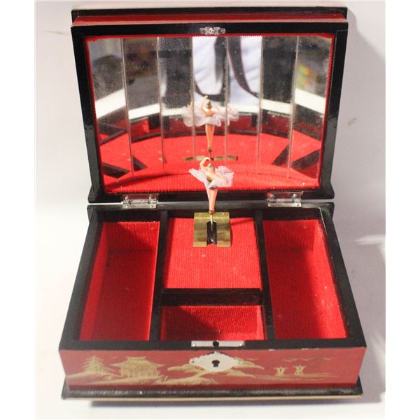 ORIENTAL THEME JEWLERY BOX (NO KEY)