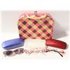 Image 1 : 3 PAIRS LADIES SUNGLASSES IN CASES +