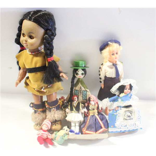 SELECTION OF COLLECTABLE DOLLS