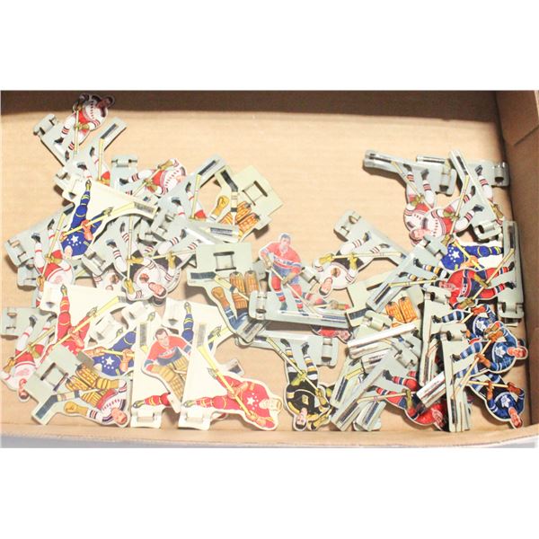 43 METAL TABLE HOCKEY PLAYERS VINTAGE