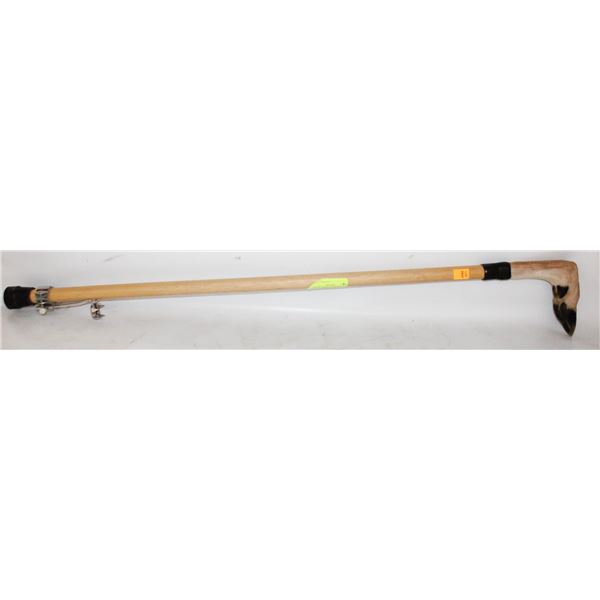 ODDITY HANDCRAFTED WALKING CANE W/DEER FOOT+HOOF-