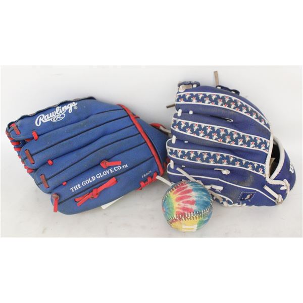 2 YOUTH LH GLOVES WITH BALL