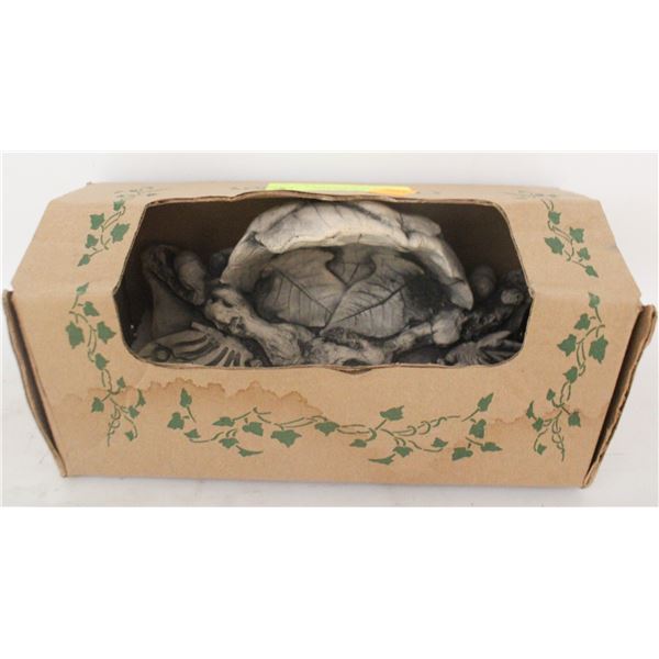 2 NEW IN BOX OUTDOOR POTTERY WALL HANGS