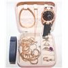 Image 1 : TRAVELING JEWELRY BOX FULL OF JEWELRY