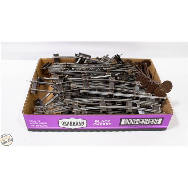 LARGE LOT OF MODEL TRAIN TRACKS O SCALE