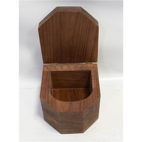 VINTAGE WOOD TRINKET BOX