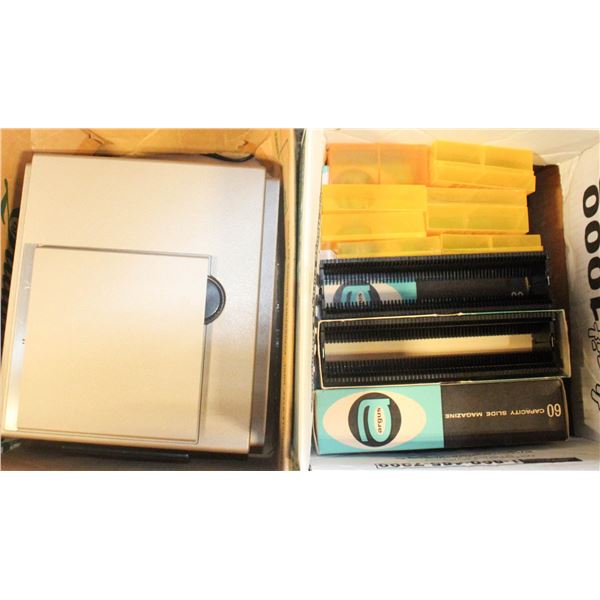 VINTAGE ARGUS SLIDE PROJECTOR AND 13 SLIDE