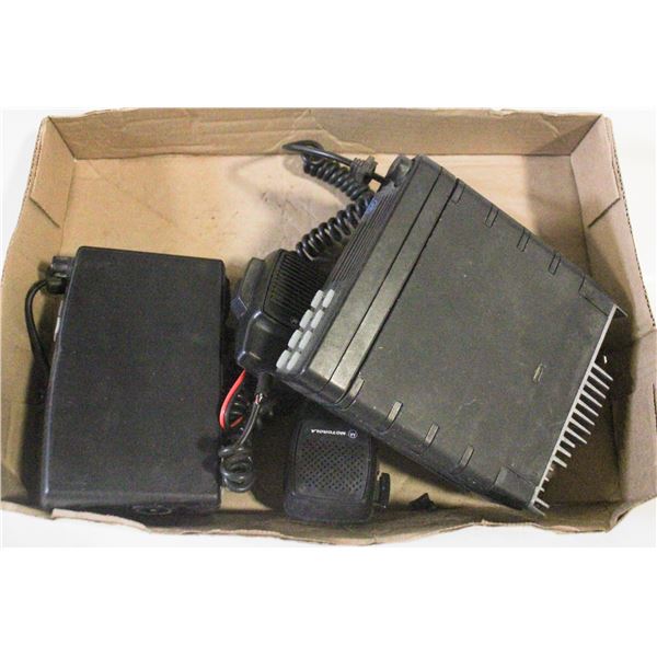 SET OF 2 MOTOROLA RADIUS MOBILE RADIO BLACK