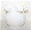 Image 1 : MILK GLASS VASE 5.5 INCH H