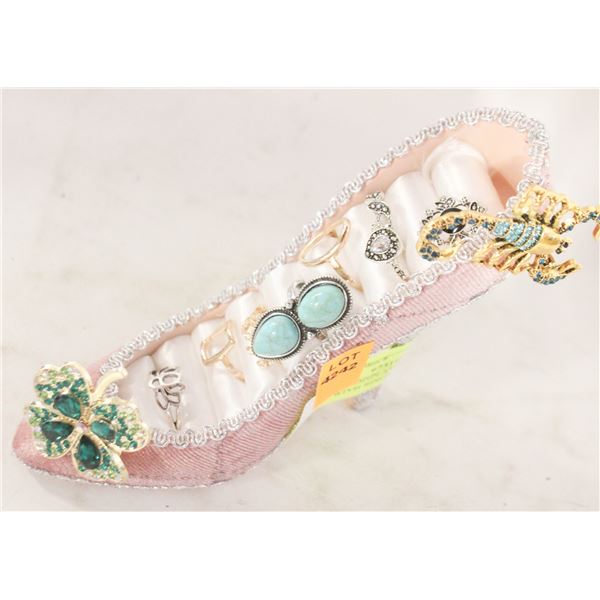 NEW PINK DISPLAY STAND HIGH HEELS WIYH RINGS AND