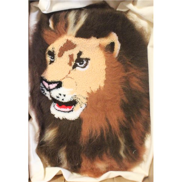HANDMADE LION LATCH HOOK - FOR BACK OF