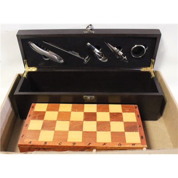 WOOD BOX & WOOD CUBA CHESS GAME SET