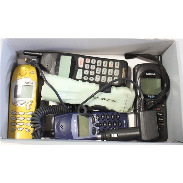 FLAT OF ASSORTED ELECTRONICS