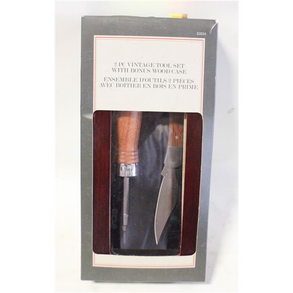 2PC VINTAGE TOOL SET