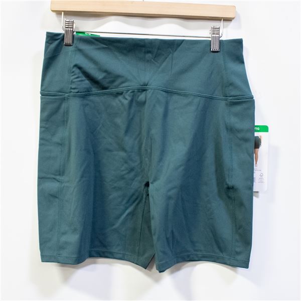 NEW DANSKIN WOMENS ACTIVE SHORTS GREEN SIZE XL