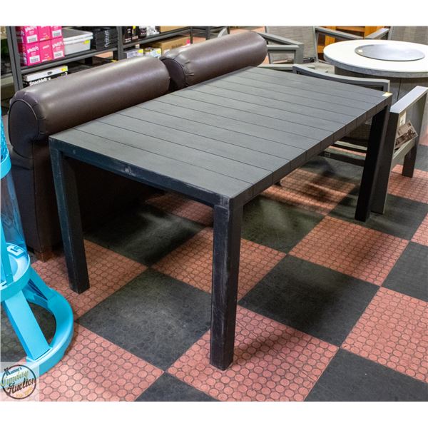 TOOMAX GOLIA OUTDOOR PLASTIC TABLE - BLACK