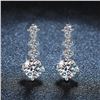 Image 2 : 2 CT GRA CERTIFIED 4-CLAW STYLE ROUND BRILLIANTV