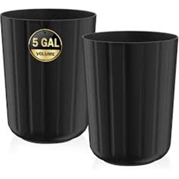 NEW 2 PACK OF PLASTIC TRASH CANS BLACK - 5 GALLON