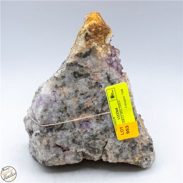 LARGE QUARTZ SPECIMEN