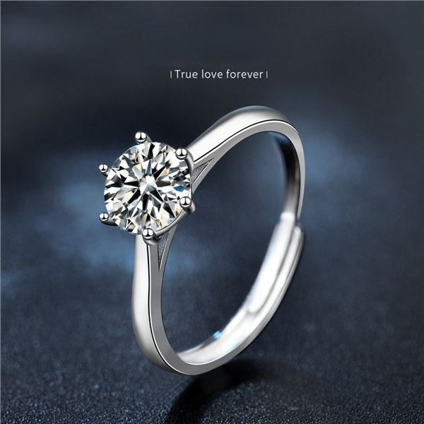 1 CT GRA CERTIFIED ROUND BRILLIANT MOISSANITE
