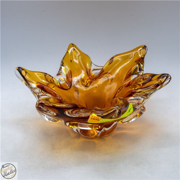 VINTAGE MID-CENTURY AMBER/HONEY-COLORED